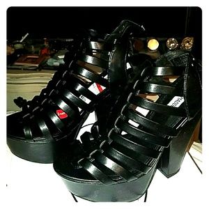Steve Madden heels size 9